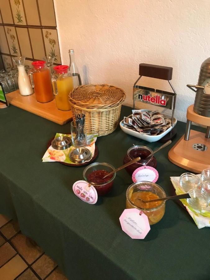 Ferienwohnung Gasthof Lowen Kappel-Grafenhausen Bagian luar foto